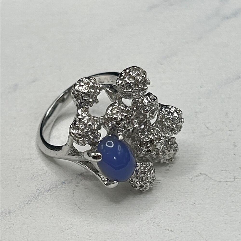 Gorgeous Statement Ring #538 silver tone blue stone 18Kt HGE Size 6